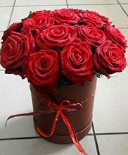 Коробка S+ (В=18см, Ш=15см), rose 17 шт, лента