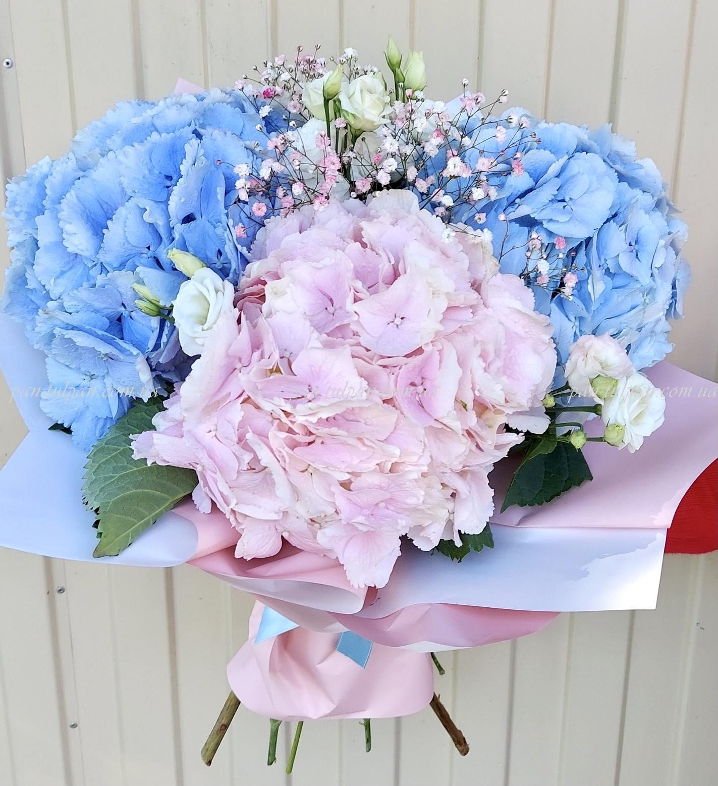 гортензия 3 шт, эустома 3шт, зелень, упаковка